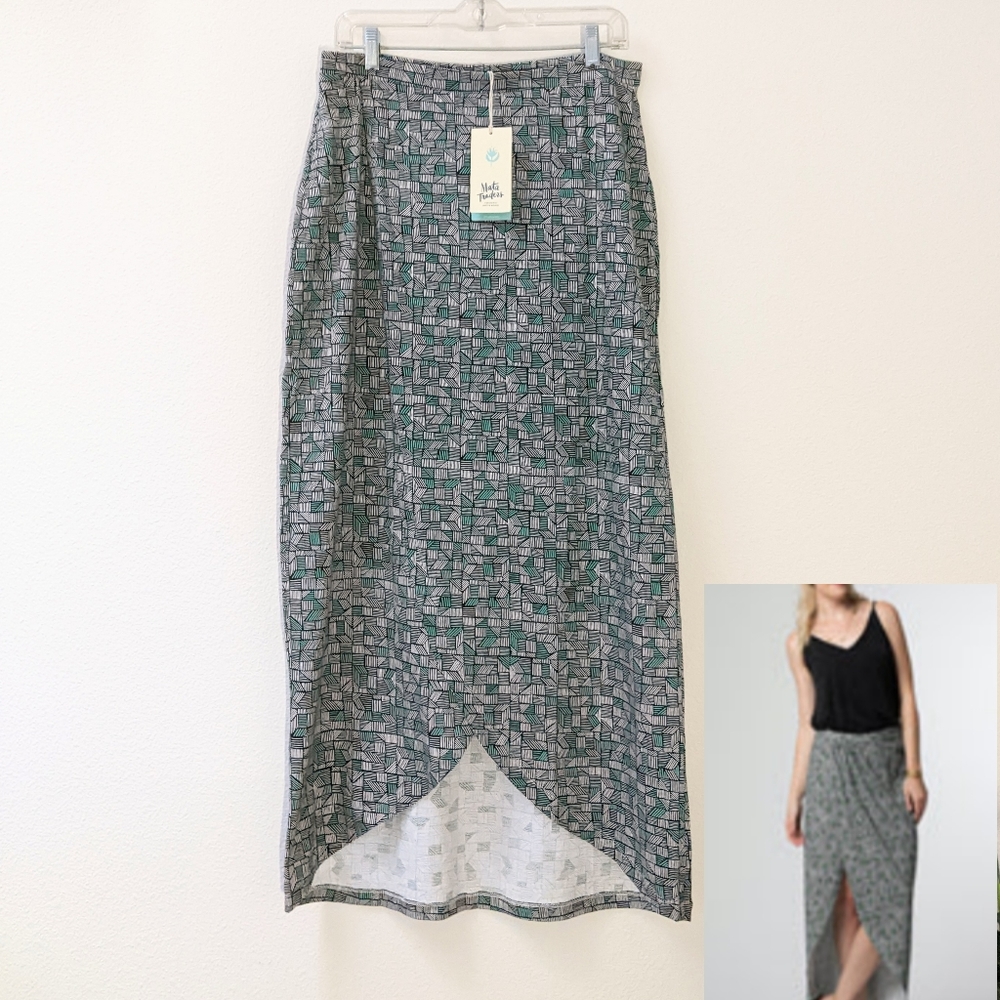 Mata Traders Green and Gray Patterned Skirt